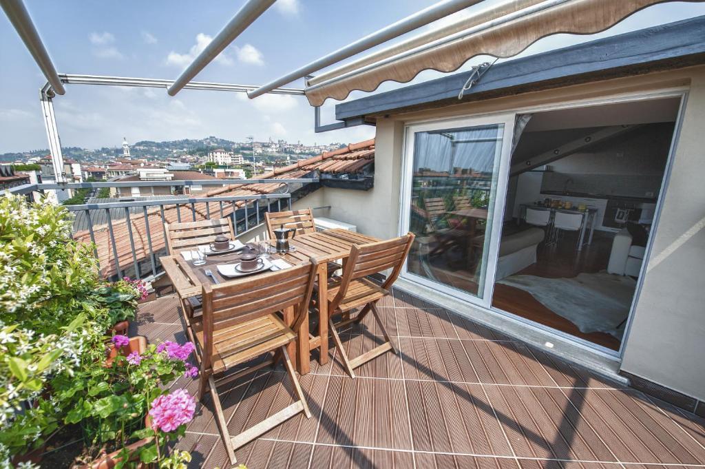 Apartmán Cute & Cozy Terrace Bergamo Pokoj fotografie